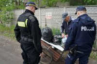 policjant i strażnik miejski