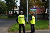 policjanci podczas zabezpieczenia biegu
