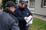 dzielnicowi promujący nowe narzędzia