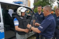 policjanci na festynie