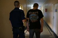 podejrzany z policjantem