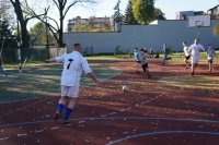 mecz dzielnicowych z uczniami