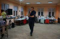 policjanci podczas spotkania z seniorami