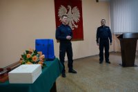 Komendant i Zastępca stoją
