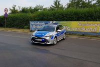 radiowóz stoi na ulicy