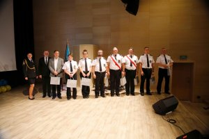 strażnicy miejscy- zdjęcie grupowe