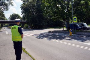 policjant na drodze