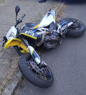 na zdjęciu motocykl