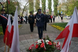 na zdjęciu delegacja z Komendantem Miejskim Policji