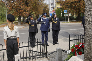 na zdjęciu delegacja mundurowych z I Zastępcą Komendanta Miejskiego Policji w Siemianowicach Śląskich