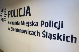 na zdjęciu napis Komenda Miejska Policji w Siemianowicach Śląskich.