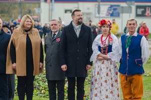 na zdjęciu władze miasta