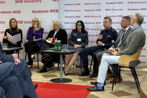 na zdjęciu uczestnicy sympozjum