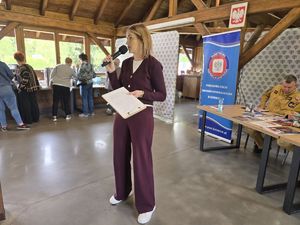 na zdjęciu prelegent MOPS