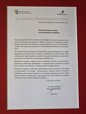 na zdjęciu podziękowania