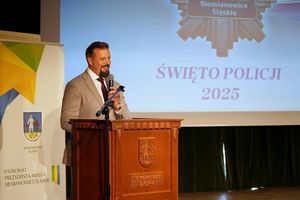 na zdjęciu przemawia Prezydent Miasta