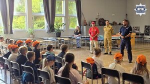 Na zdjęciu widoczna jest widownia oraz goście